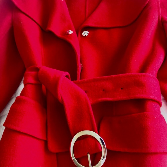 🥰Tweeds the Original, 80%Wool Belted Red Jacket🥰 - Picture 4 of 12